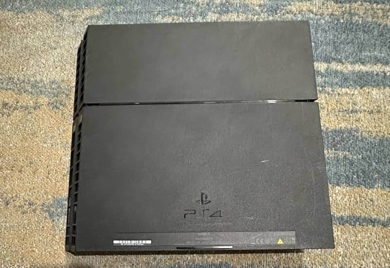 PS4 1200 Series 500 GB Full Matte Black 0
