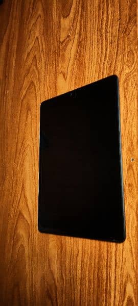 Ipad 9 gen (with Keyboard and Cover) 1