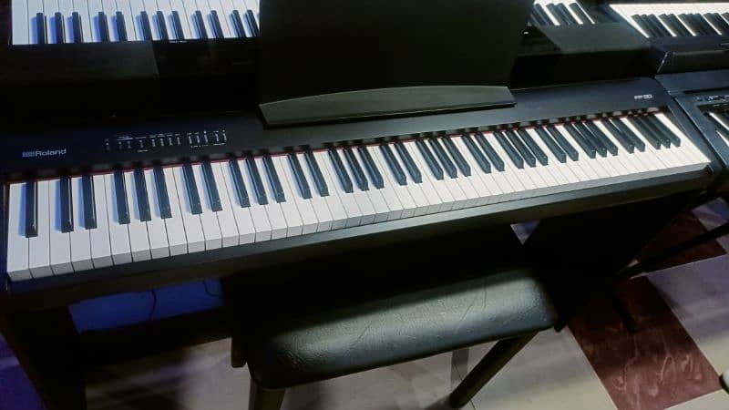 Roland FP-30 88-key Digital piano with original stand & 3pedal unit 1