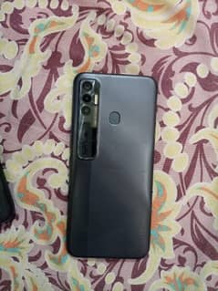 Tecno spark 7pro 4gb 64gb