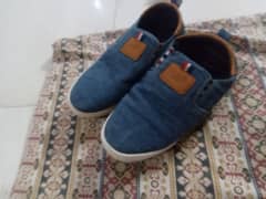 sneakers for boys and girls good condition