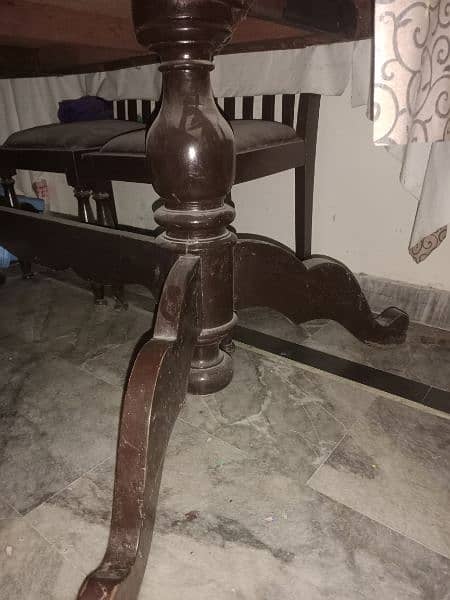 Dining table for sale urgent 6
