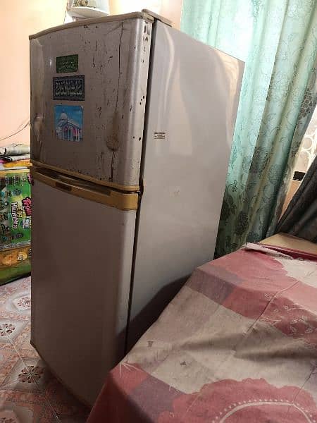 Dawlance Fridge For Sell In Good Condition 3