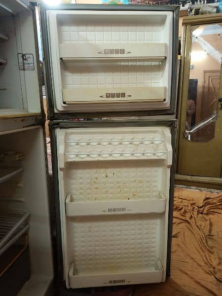 Dawlance Fridge For Sell In Good Condition 5