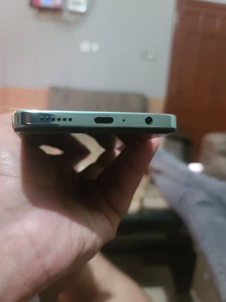 Tecno Spark 20 pro 3