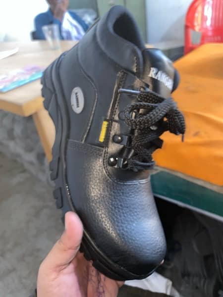 safety shoes 5