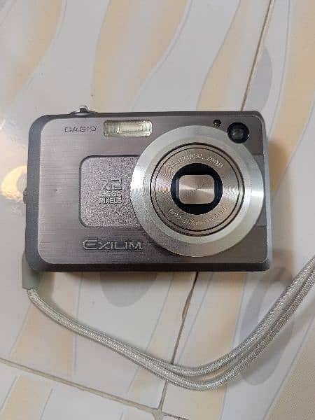 Exilim 7.2 mega pixels camera for sell. 1