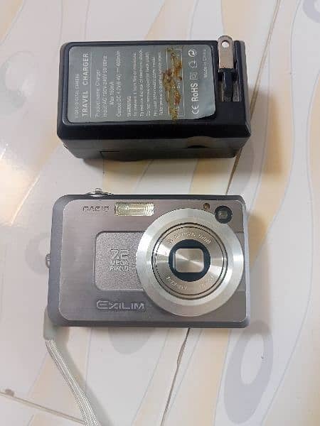 Exilim 7.2 mega pixels camera for sell. 2