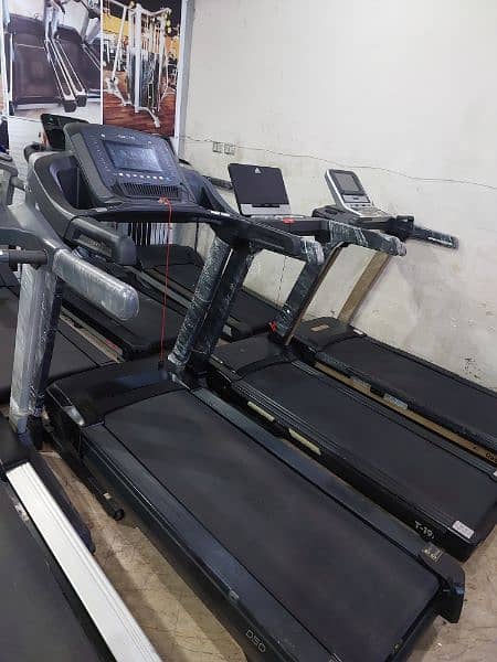 Treadmills / Semi Commercial / Running Machine / Gym Equipments 2