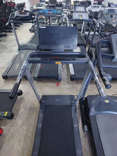 Treadmills / Semi Commercial / Running Machine / Gym Equipments 19