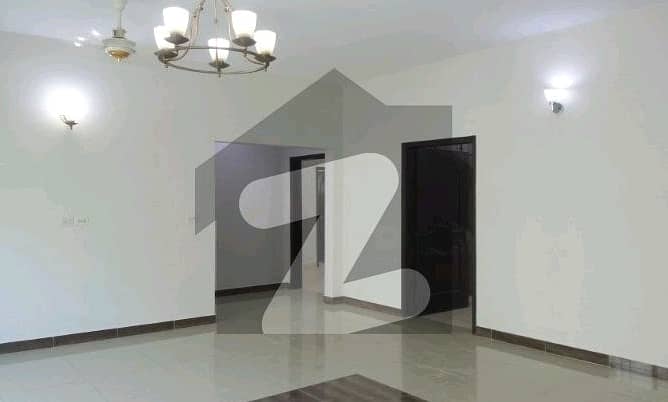 10 Marla Flat For Sale In Lahore 2