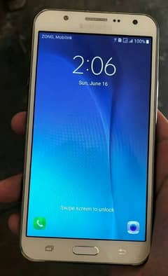 Samsung J7 4g.          only mobile