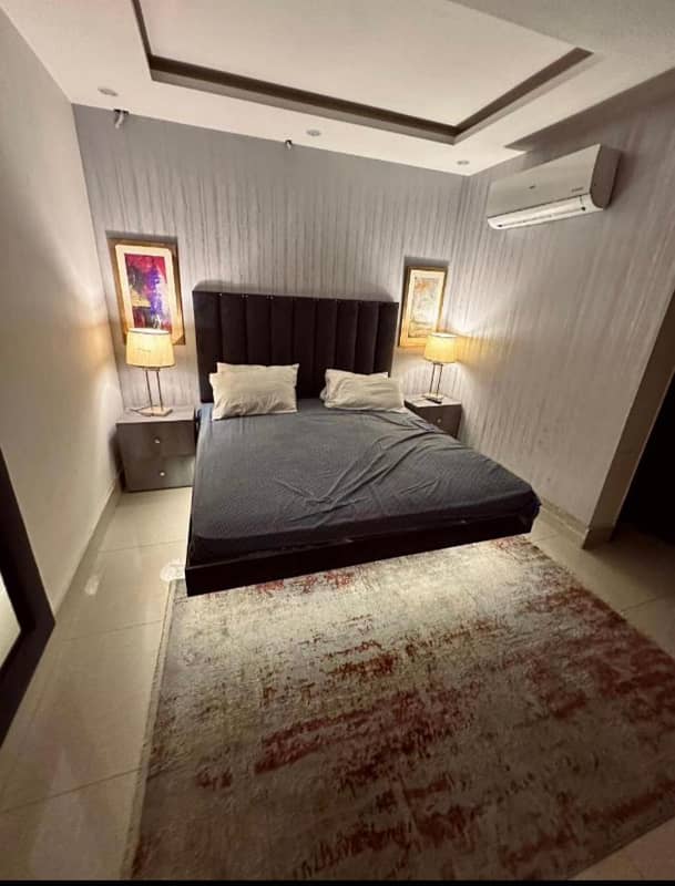 1 Bedroom VIP Full furnish flat per day available in Bahria town Lahore 7