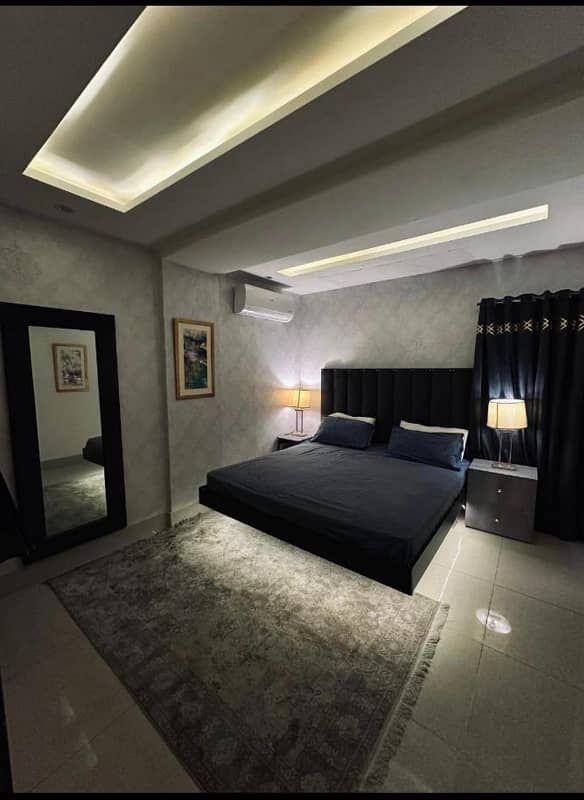 1 Bedroom VIP Full furnish flat per day available in Bahria town Lahore 24