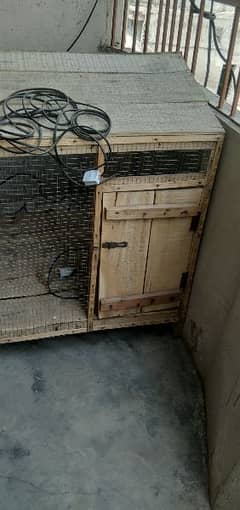 Hen cage . . . 3.5 ft length