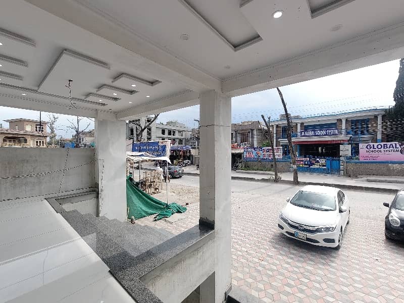 Commercial Plaza Available For Sale 16