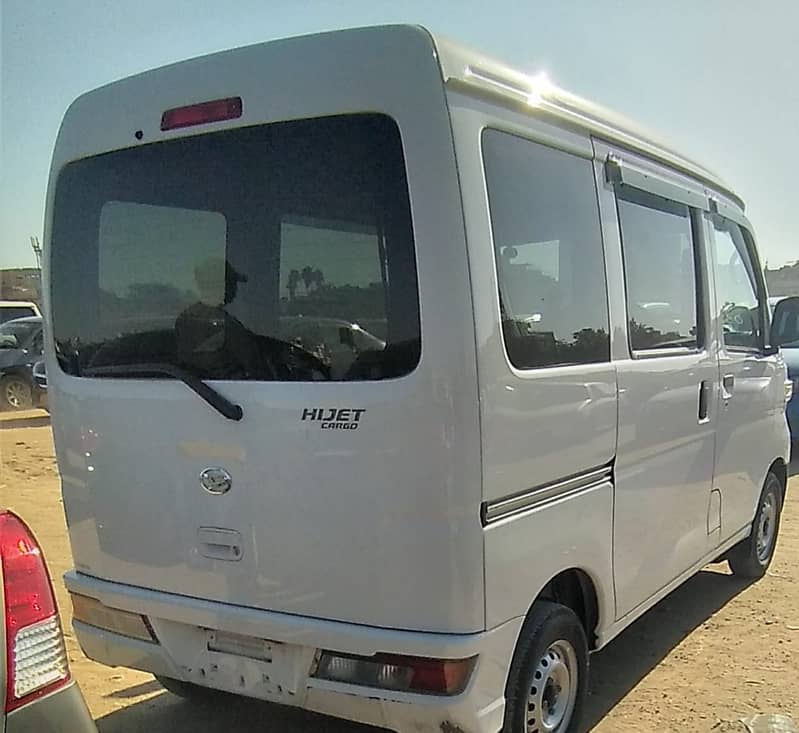 Daihatsu Hijet 2019 1