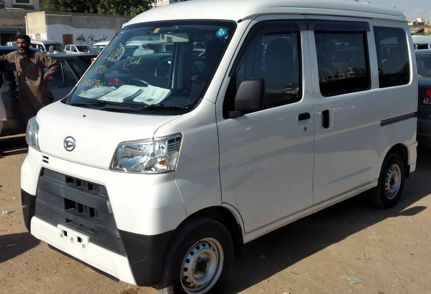 Daihatsu Hijet 2019 4