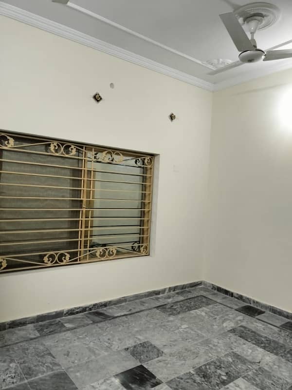 In Ghauri Town Phase 5B 
Beautiful 
Lower Portion For rent Sized 6 Marla 8