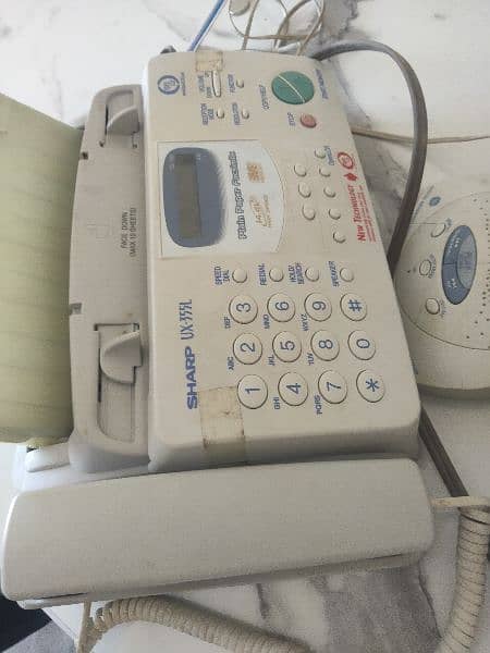 fax machine sharp UX-355L with digital messaging system 3