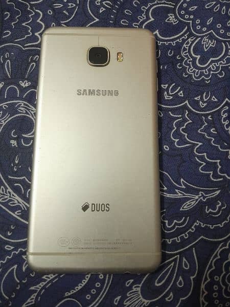 Samsung C7 3