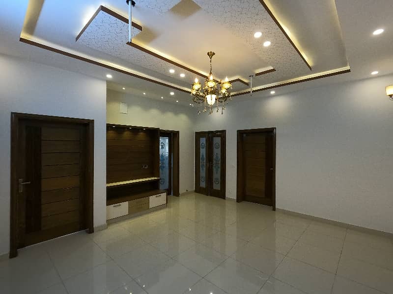 10 Marla House Is Available For Sale In Punjab University Phase 2 Block C Lahore 18