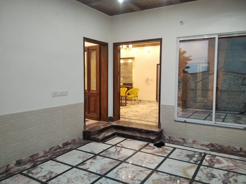House Of 10 Marla For Rent In Abdullah Gardens 0