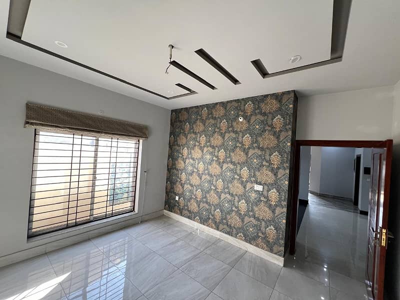 7 Marla Stylish House For Sale | Prime Location | Eden Executive 4