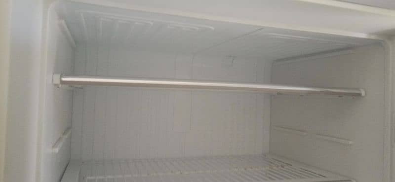 Dawlance full size fridge 8