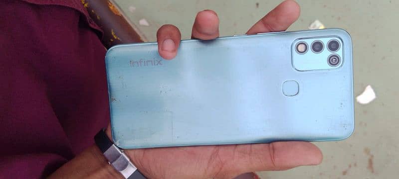 Infinix hot 11 play box nahi hy only set hy 03168623295 7