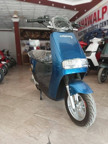 Crown Electric Scooty 1