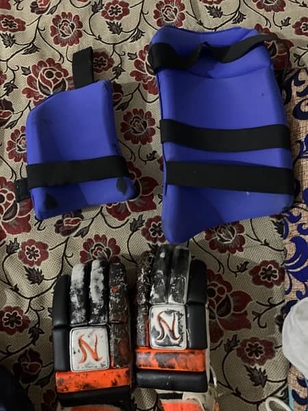 cricket hardball kit with bat bag gloves helmet 10