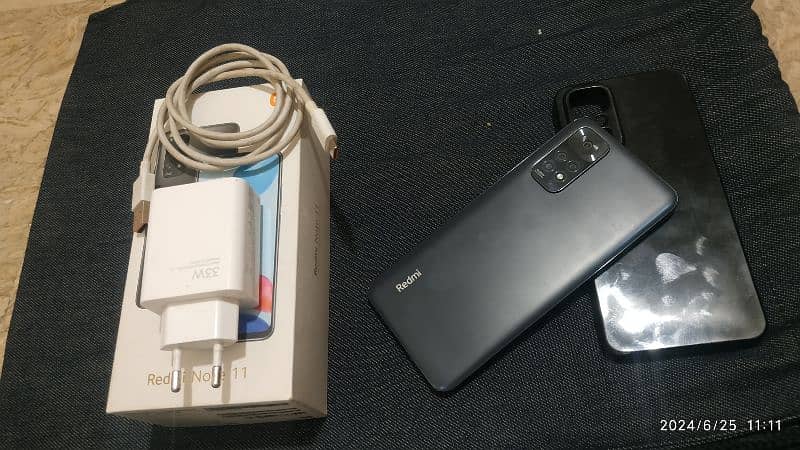 Xiaomi Redmi note 11 4+2/128 lush condition 10/10 with box and charger 4