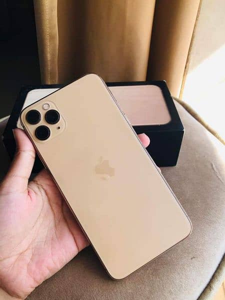 iphone 11 pro max 256 GB PTA approved My WhatsApp number 03414863497 1