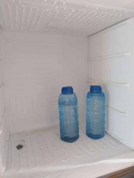 Pel Artic full size fridge Minor Fault 2