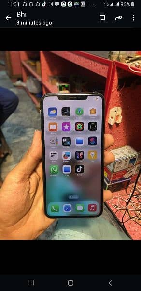 iphon xs max 64 GB 85 helth 1