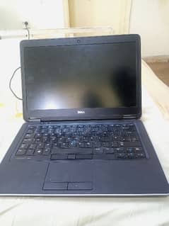 For sale Dell Luxury laptop 0