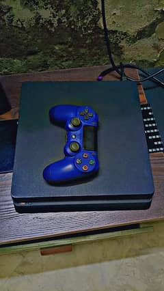 PS4 Slim One Controller Good Condition