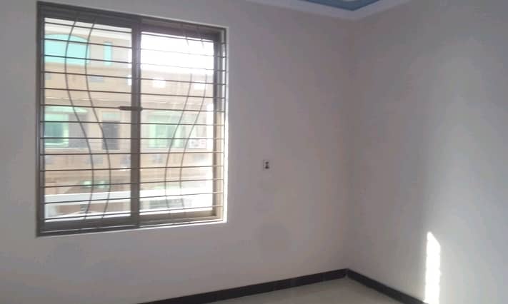 Centrally Located House Available In F-8 For sale 4