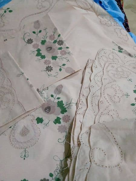chicken Kari embroidered cotton double bed sheet with  pillows covers 0