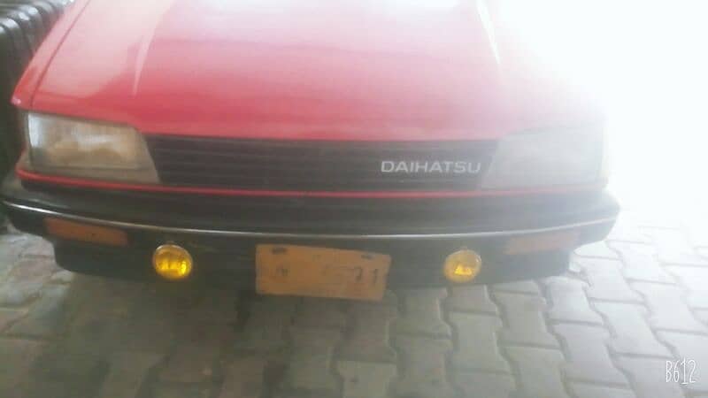 Daihatsu Charade 1986 2