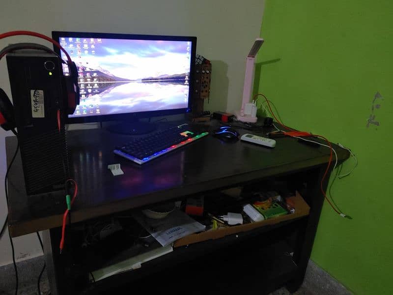 Computer Table For Sale 0