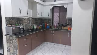 FOR RENT 3 BED-DD (GROUND FLOOR) JUST LIKE NEW FLAT AVAILABLE IN KINGS COTTAGES (PH-II) BLOCK-7 GULISTAN-E-JAUHAR