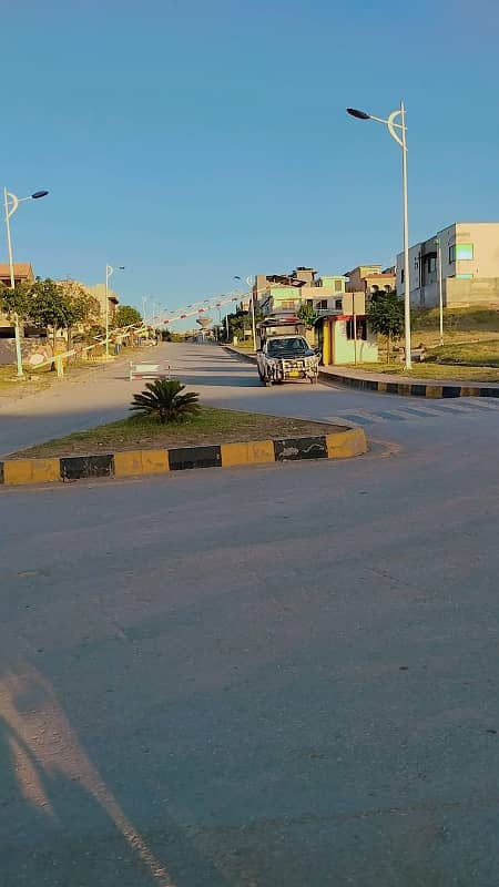 1 Kanal Residential Heighted Location Plot Available For Sale In Bahria Town Overseas Block 3 6
