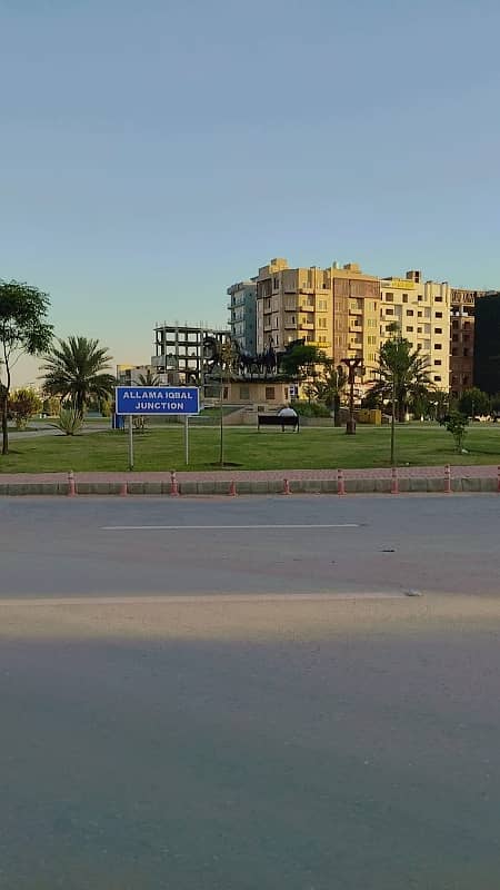 1 Kanal Residential Heighted Location Plot Available For Sale In Bahria Town Overseas Block 3 9