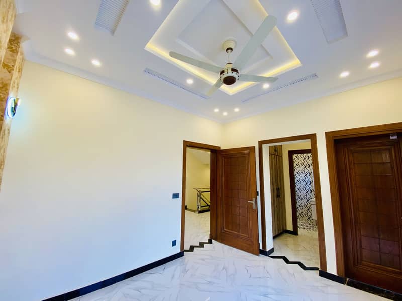 5 Marla House For Sale in Bahria Town Phase 8 16