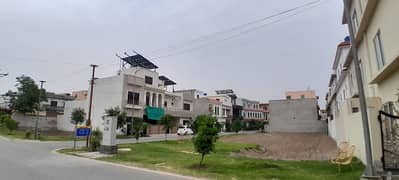 Get An Attractive Prime Location Residential Plot In Lahore Under Rs. 4200000