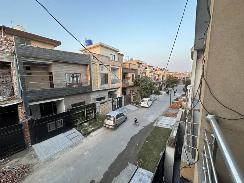 3.5 Marla House For Rent Bismillah Housing scheme 11