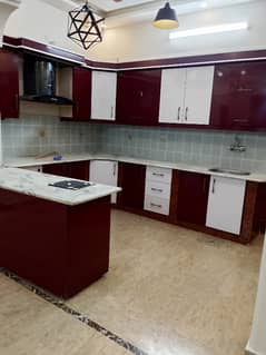 three bed dd well maintained portion for rent in johar
