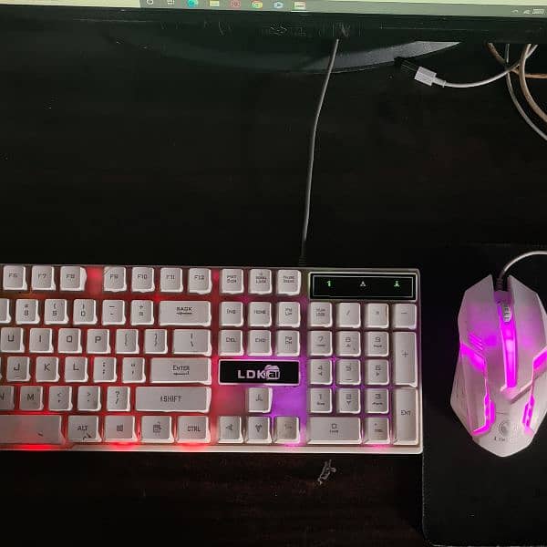 keyboard and mouse gaming 0